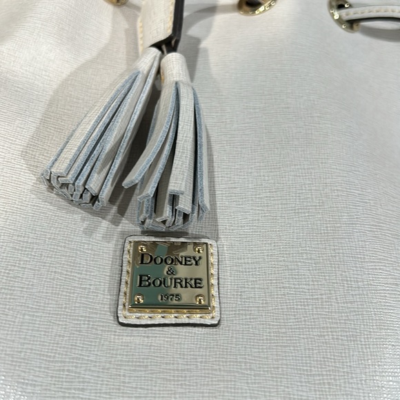 NWOT winter white Dooney and Burke - Picture 2 of 10